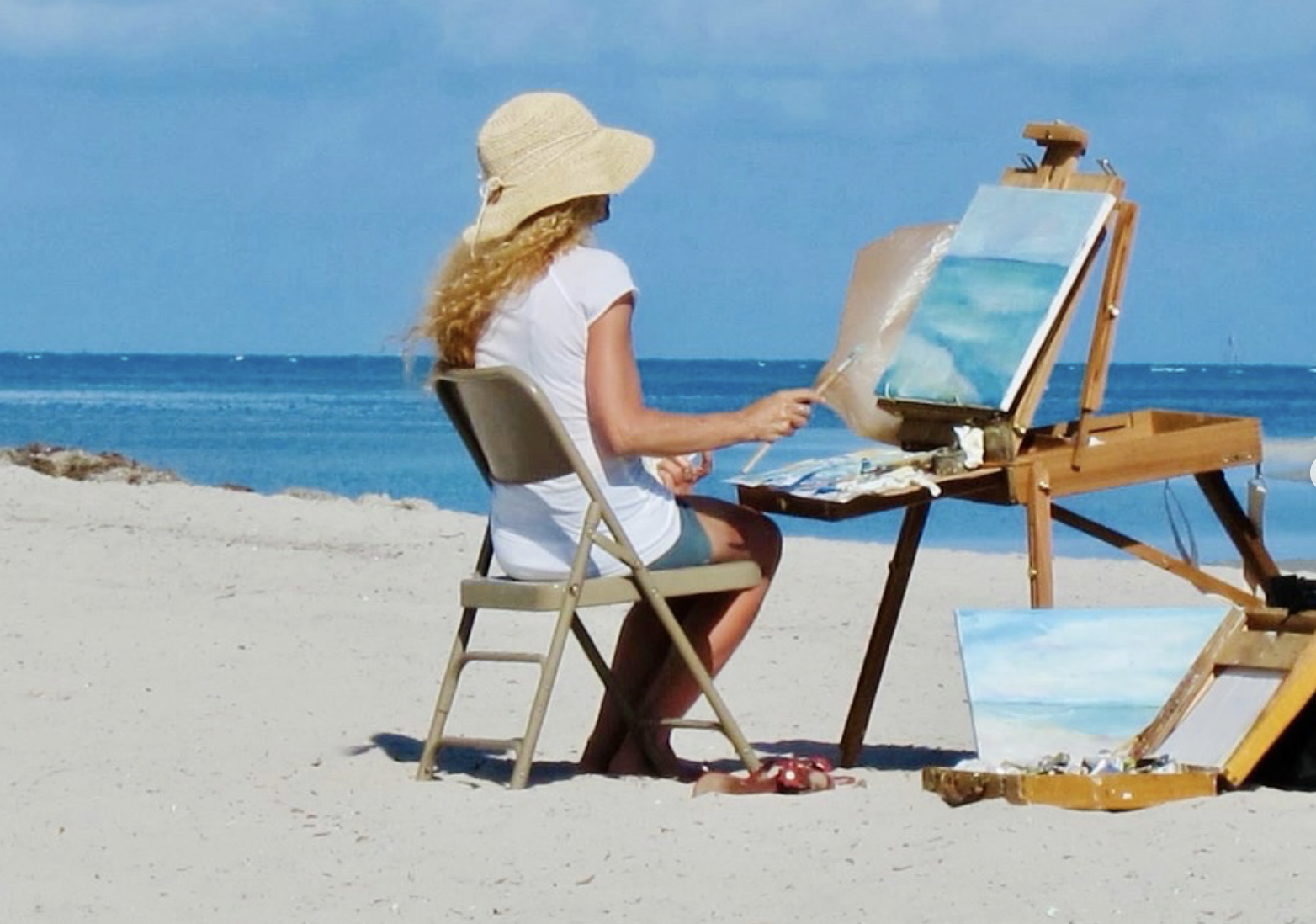 Plein air painting surrounded by the beauty of Crandon Beach